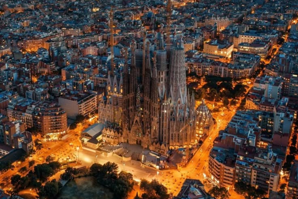 La sagrada familia à Barcelone en Espagne
