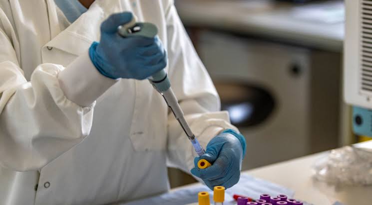 Ebola 