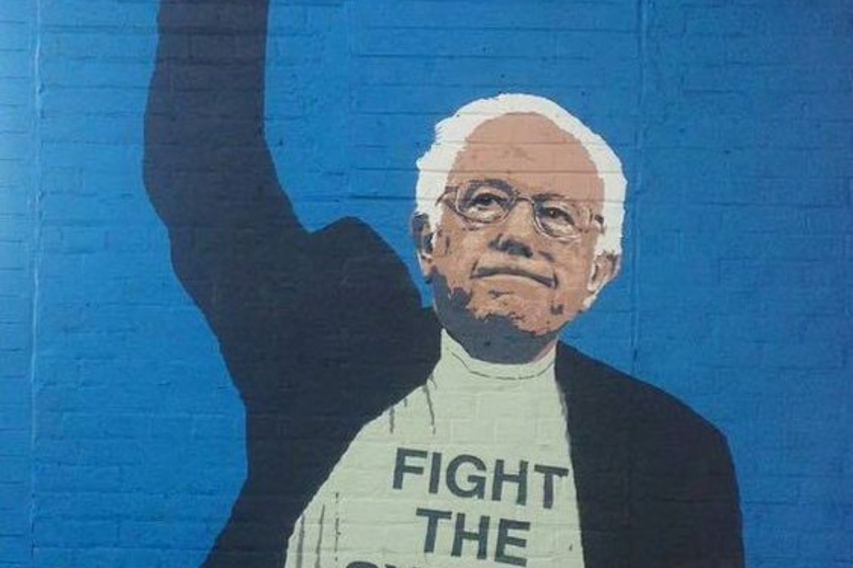 La photo de Bernie Sanders sur un mur
